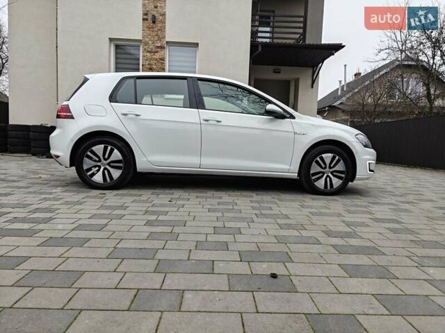 Белый Фольксваген e-Golf, объемом двигателя 0 л и пробегом 148 тыс. км за 7500 $, фото 7 на Automoto.ua