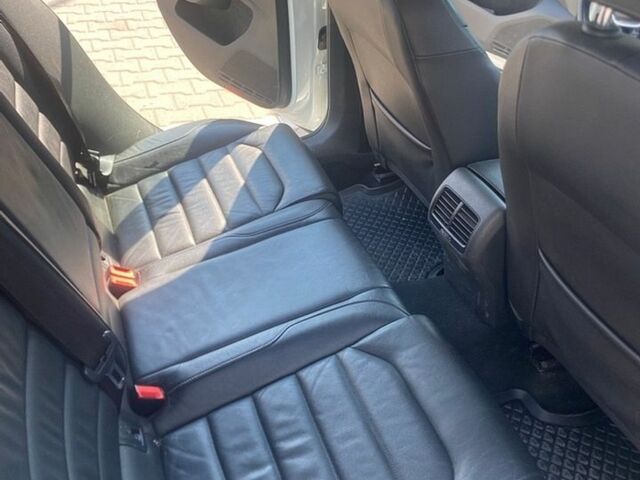 Белый Фольксваген e-Golf, объемом двигателя 0 л и пробегом 130 тыс. км за 7900 $, фото 8 на Automoto.ua