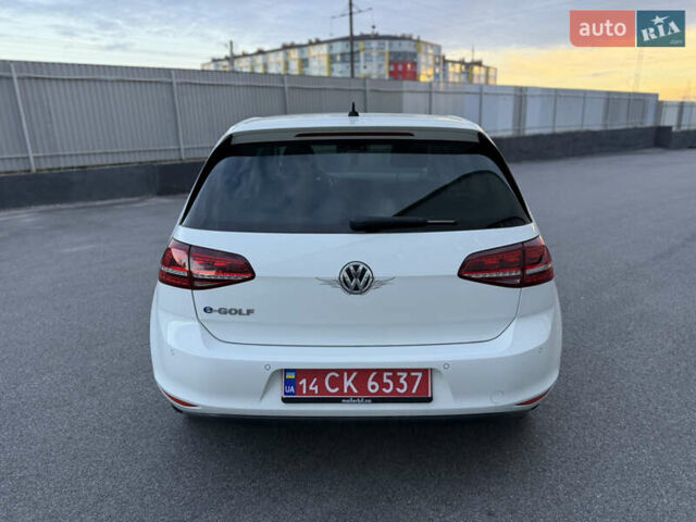 Белый Фольксваген e-Golf, объемом двигателя 0 л и пробегом 85 тыс. км за 8300 $, фото 4 на Automoto.ua