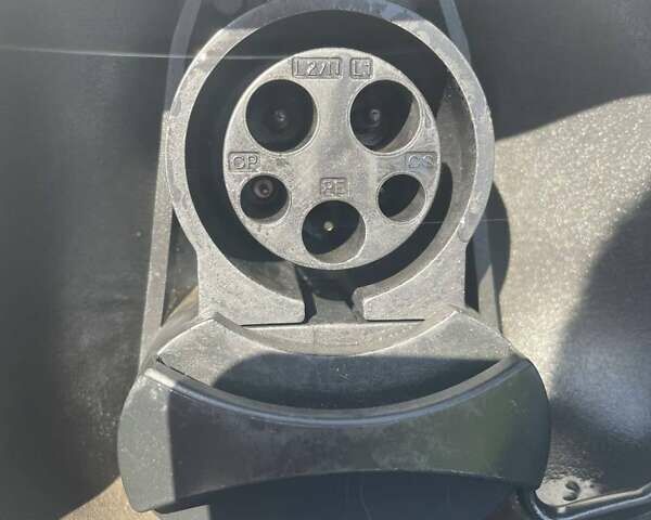 Білий Фольксваген e-Golf, об'ємом двигуна 0 л та пробігом 100 тис. км за 8000 $, фото 7 на Automoto.ua