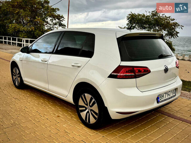 Белый Фольксваген e-Golf, объемом двигателя 0 л и пробегом 195 тыс. км за 8200 $, фото 19 на Automoto.ua