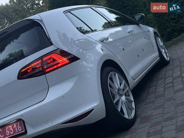 Білий Фольксваген e-Golf, об'ємом двигуна 0 л та пробігом 109 тис. км за 8500 $, фото 9 на Automoto.ua