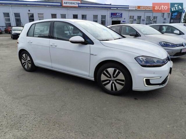Білий Фольксваген e-Golf, об'ємом двигуна 0 л та пробігом 104 тис. км за 9199 $, фото 12 на Automoto.ua