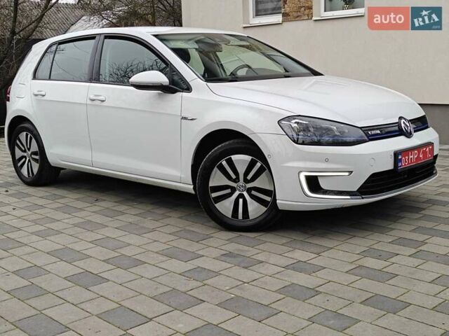 Белый Фольксваген e-Golf, объемом двигателя 0 л и пробегом 148 тыс. км за 7500 $, фото 6 на Automoto.ua