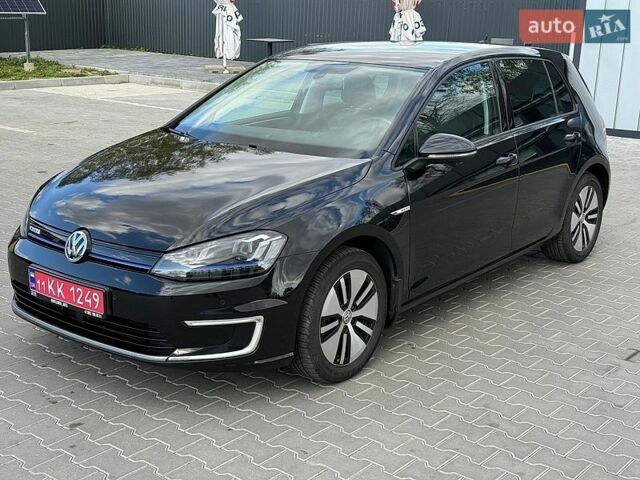 Белый Фольксваген e-Golf, объемом двигателя 0 л и пробегом 111 тыс. км за 9800 $, фото 29 на Automoto.ua