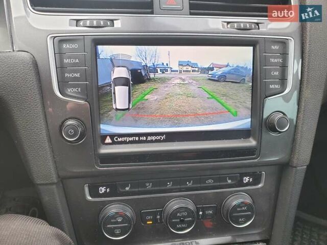 Белый Фольксваген e-Golf, объемом двигателя 0 л и пробегом 150 тыс. км за 9300 $, фото 6 на Automoto.ua