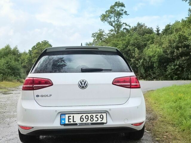 Білий Фольксваген e-Golf, об'ємом двигуна 0 л та пробігом 125 тис. км за 9500 $, фото 5 на Automoto.ua