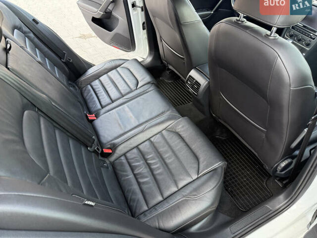 Білий Фольксваген e-Golf, об'ємом двигуна 0 л та пробігом 80 тис. км за 9800 $, фото 7 на Automoto.ua