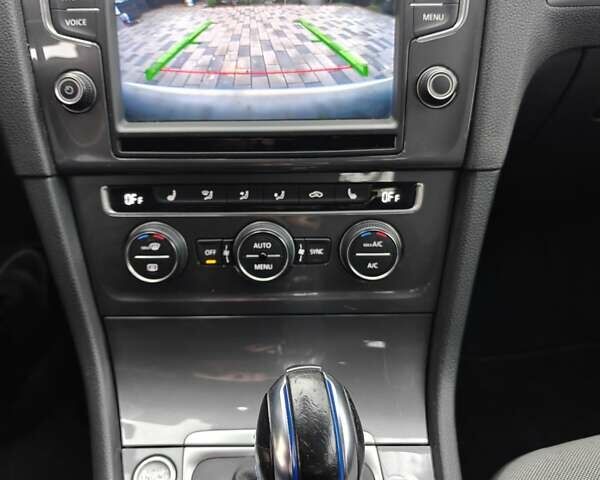 Белый Фольксваген e-Golf, объемом двигателя 0 л и пробегом 148 тыс. км за 7500 $, фото 20 на Automoto.ua