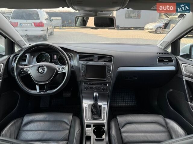 Білий Фольксваген e-Golf, об'ємом двигуна 0 л та пробігом 80 тис. км за 9990 $, фото 6 на Automoto.ua