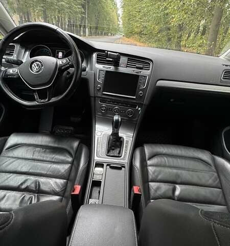 Белый Фольксваген e-Golf, объемом двигателя 0 л и пробегом 148 тыс. км за 8500 $, фото 8 на Automoto.ua