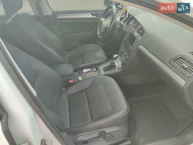 Білий Фольксваген e-Golf, об'ємом двигуна 0 л та пробігом 117 тис. км за 9000 $, фото 3 на Automoto.ua
