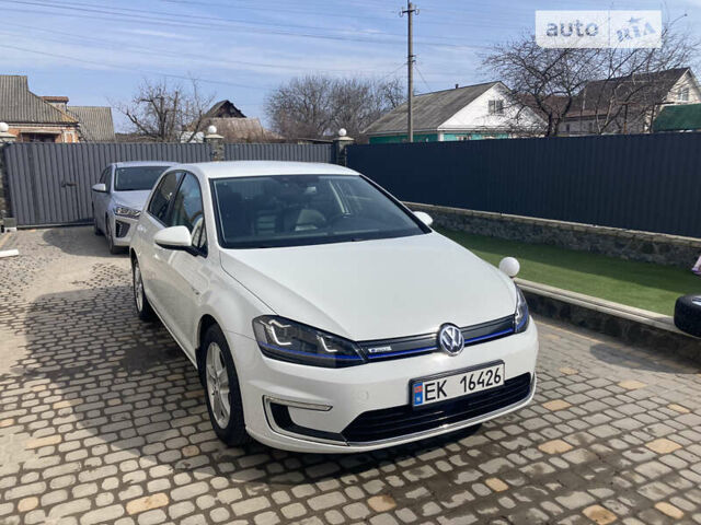 Білий Фольксваген e-Golf, об'ємом двигуна 0 л та пробігом 128 тис. км за 11499 $, фото 29 на Automoto.ua