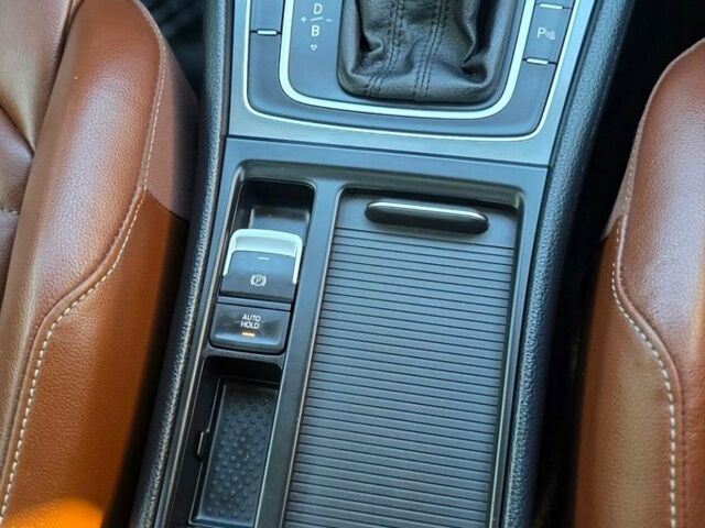 Белый Фольксваген e-Golf, объемом двигателя 0 л и пробегом 158 тыс. км за 9750 $, фото 40 на Automoto.ua