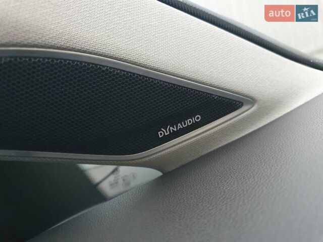 Белый Фольксваген e-Golf, объемом двигателя 0 л и пробегом 130 тыс. км за 8999 $, фото 104 на Automoto.ua