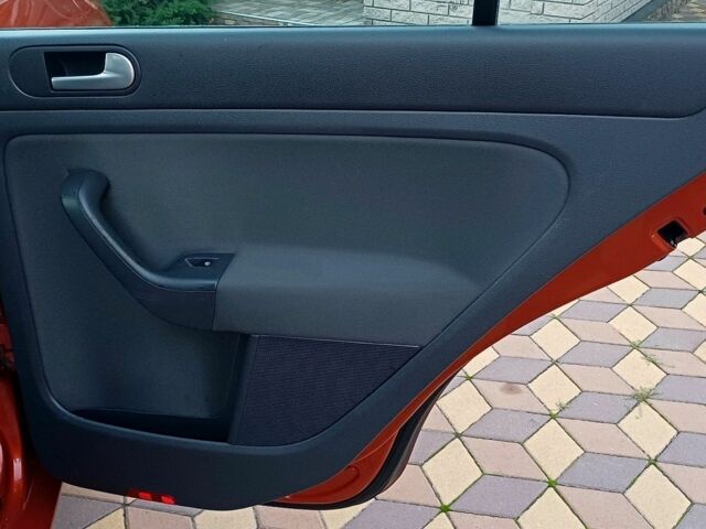 Белый Фольксваген e-Golf, объемом двигателя 0 л и пробегом 167 тыс. км за 8200 $, фото 15 на Automoto.ua