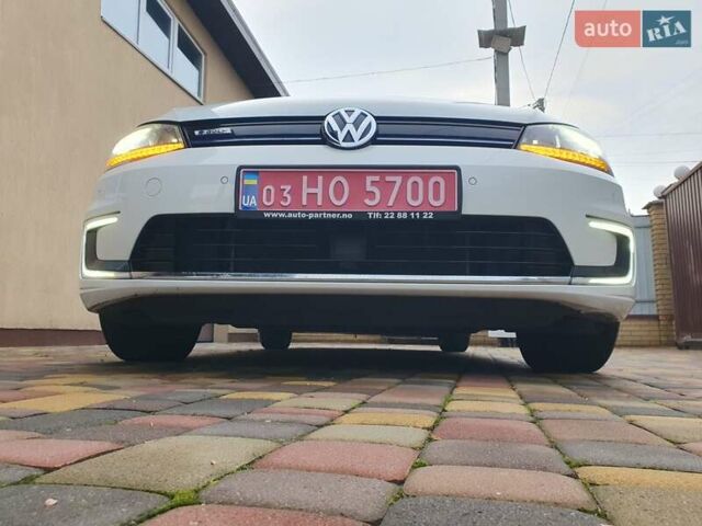 Белый Фольксваген e-Golf, объемом двигателя 0 л и пробегом 130 тыс. км за 8999 $, фото 3 на Automoto.ua