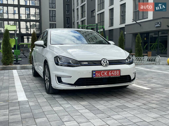 Белый Фольксваген e-Golf, объемом двигателя 0 л и пробегом 91 тыс. км за 8570 $, фото 3 на Automoto.ua