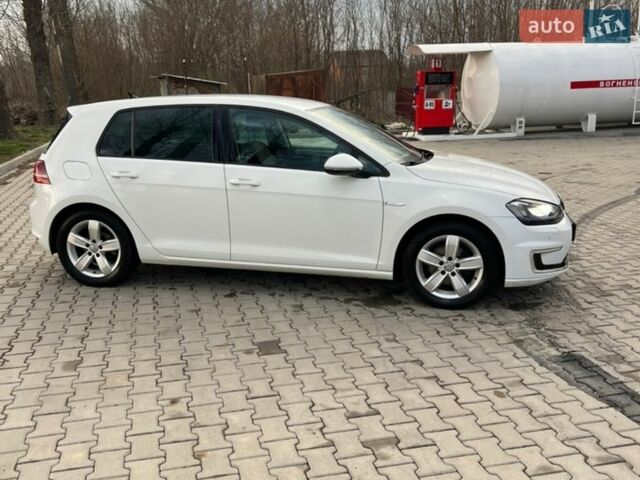 Білий Фольксваген e-Golf, об'ємом двигуна 0 л та пробігом 121 тис. км за 9100 $, фото 5 на Automoto.ua