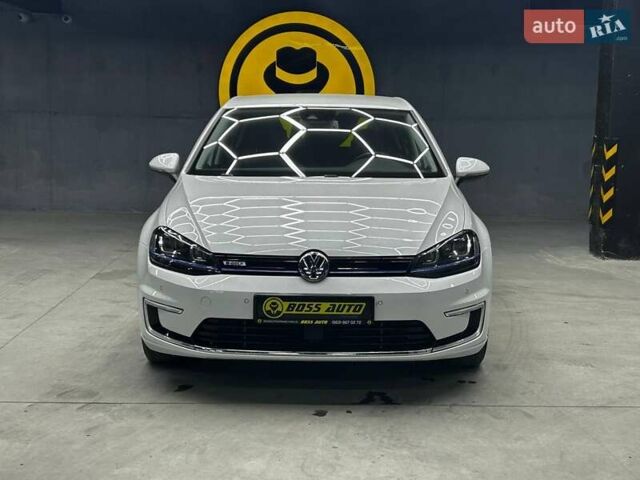 Білий Фольксваген e-Golf, об'ємом двигуна 0 л та пробігом 103 тис. км за 11800 $, фото 1 на Automoto.ua