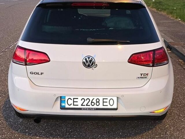 Белый Фольксваген e-Golf, объемом двигателя 1.6 л и пробегом 314 тыс. км за 9000 $, фото 16 на Automoto.ua