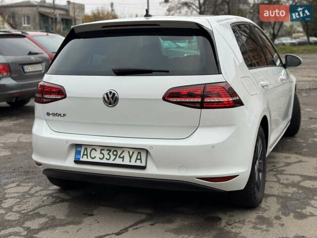 Білий Фольксваген e-Golf, об'ємом двигуна 0 л та пробігом 90 тис. км за 7900 $, фото 19 на Automoto.ua