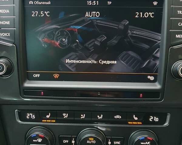 Белый Фольксваген e-Golf, объемом двигателя 0 л и пробегом 130 тыс. км за 8999 $, фото 94 на Automoto.ua