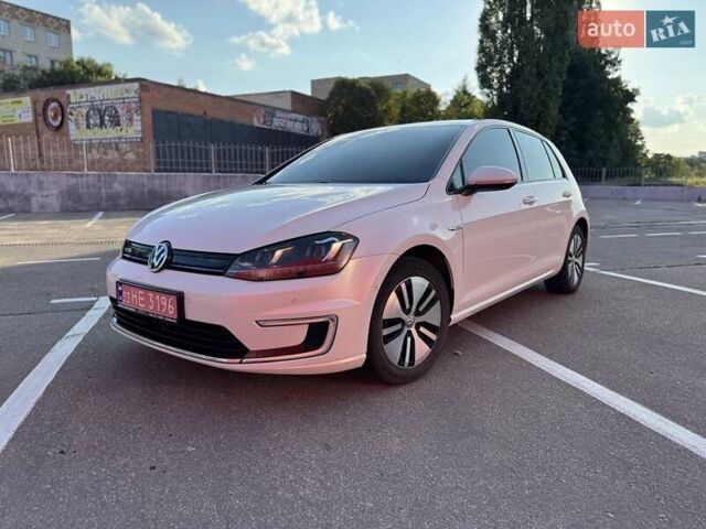 Белый Фольксваген e-Golf, объемом двигателя 0 л и пробегом 133 тыс. км за 9899 $, фото 2 на Automoto.ua