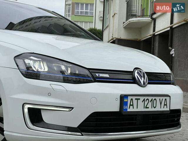 Белый Фольксваген e-Golf, объемом двигателя 0 л и пробегом 142 тыс. км за 7950 $, фото 6 на Automoto.ua