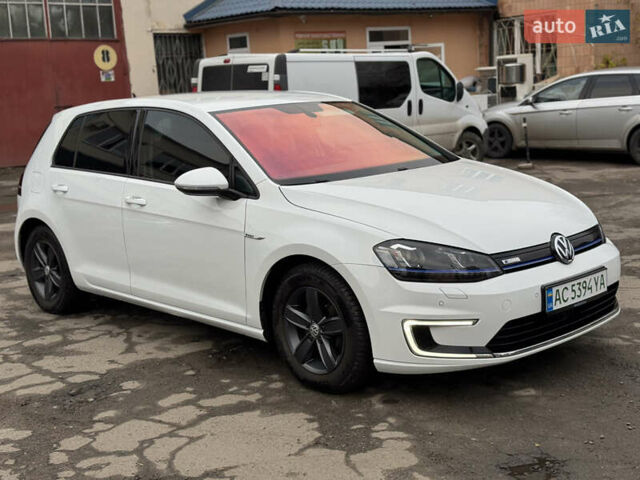 Білий Фольксваген e-Golf, об'ємом двигуна 0 л та пробігом 90 тис. км за 7900 $, фото 4 на Automoto.ua
