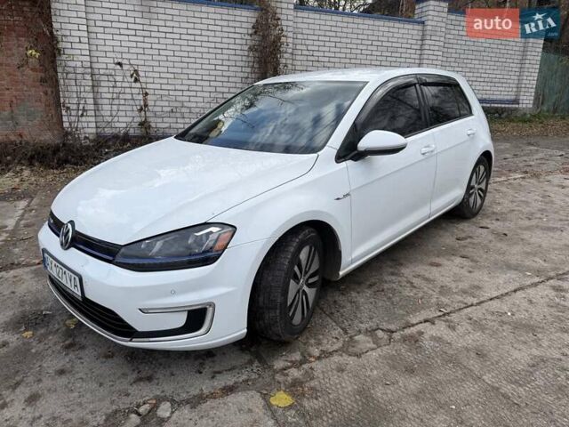 Білий Фольксваген e-Golf, об'ємом двигуна 0 л та пробігом 144 тис. км за 10500 $, фото 1 на Automoto.ua
