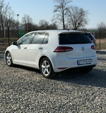 Белый Фольксваген e-Golf, объемом двигателя 0 л и пробегом 138 тыс. км за 8600 $, фото 5 на Automoto.ua