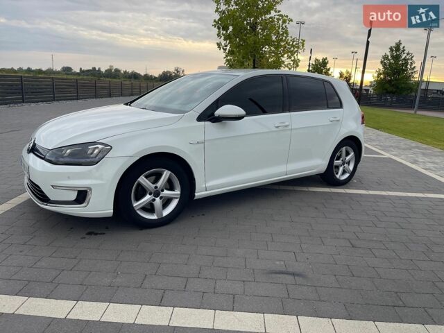 Белый Фольксваген e-Golf, объемом двигателя 0 л и пробегом 140 тыс. км за 7999 $, фото 5 на Automoto.ua