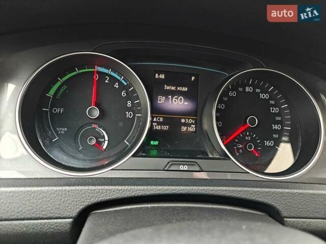 Белый Фольксваген e-Golf, объемом двигателя 0 л и пробегом 148 тыс. км за 7500 $, фото 21 на Automoto.ua