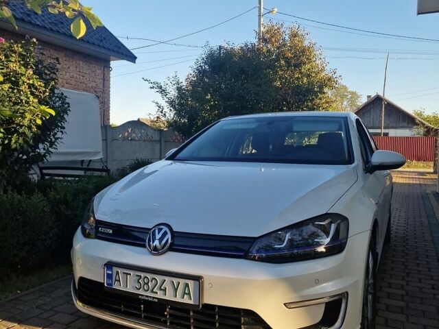 Белый Фольксваген e-Golf, объемом двигателя 0 л и пробегом 156 тыс. км за 8700 $, фото 2 на Automoto.ua