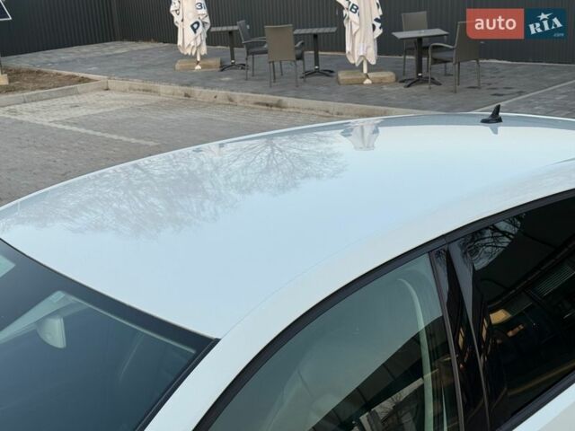 Белый Фольксваген e-Golf, объемом двигателя 0 л и пробегом 123 тыс. км за 9500 $, фото 9 на Automoto.ua