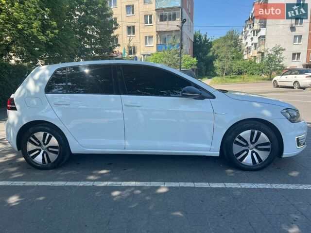 Білий Фольксваген e-Golf, об'ємом двигуна 0 л та пробігом 120 тис. км за 9000 $, фото 14 на Automoto.ua