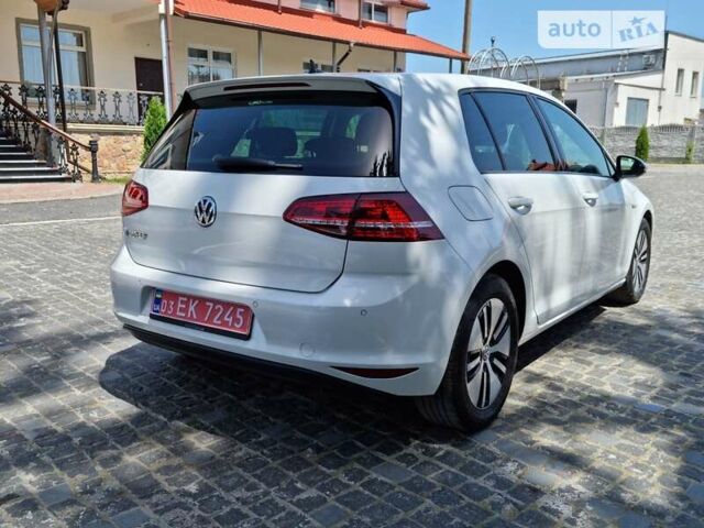 Білий Фольксваген e-Golf, об'ємом двигуна 0 л та пробігом 100 тис. км за 9300 $, фото 28 на Automoto.ua