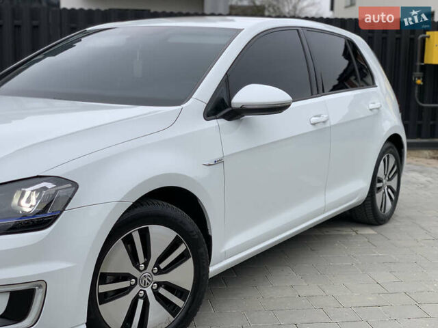 Білий Фольксваген e-Golf, об'ємом двигуна 0 л та пробігом 142 тис. км за 7999 $, фото 13 на Automoto.ua
