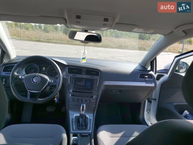 Білий Фольксваген e-Golf, об'ємом двигуна 0 л та пробігом 122 тис. км за 12700 $, фото 6 на Automoto.ua