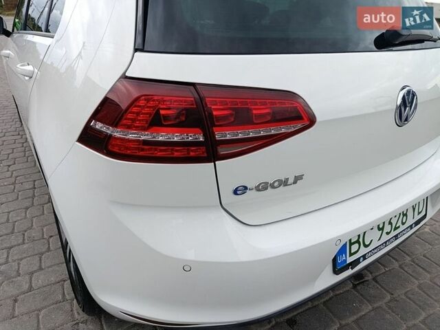 Белый Фольксваген e-Golf, объемом двигателя 0 л и пробегом 181 тыс. км за 8190 $, фото 9 на Automoto.ua