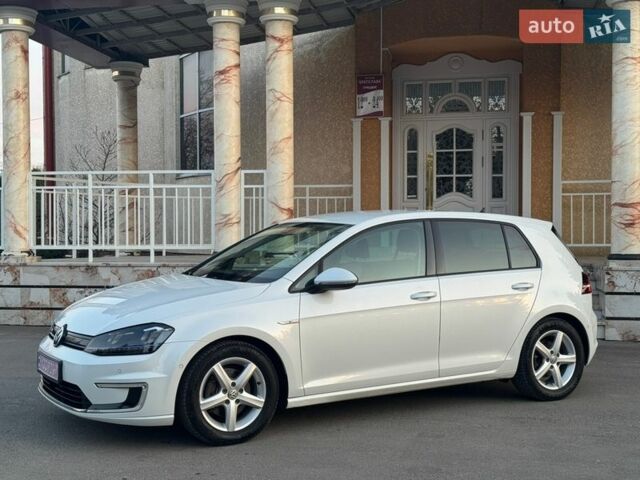 Белый Фольксваген e-Golf, объемом двигателя 0 л и пробегом 101 тыс. км за 9200 $, фото 5 на Automoto.ua