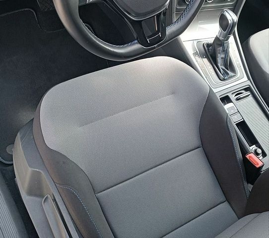 Білий Фольксваген e-Golf, об'ємом двигуна 0 л та пробігом 38 тис. км за 12000 $, фото 32 на Automoto.ua