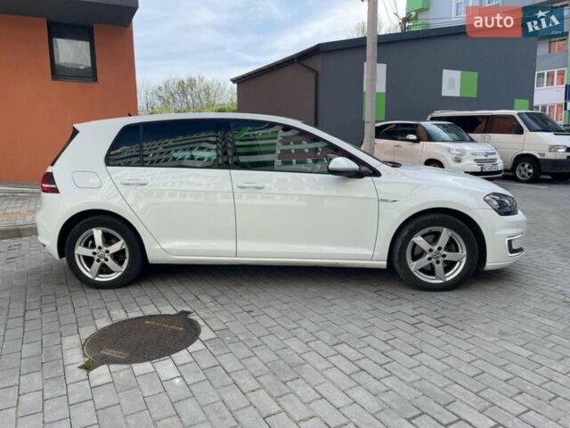 Білий Фольксваген e-Golf, об'ємом двигуна 0 л та пробігом 100 тис. км за 10000 $, фото 3 на Automoto.ua