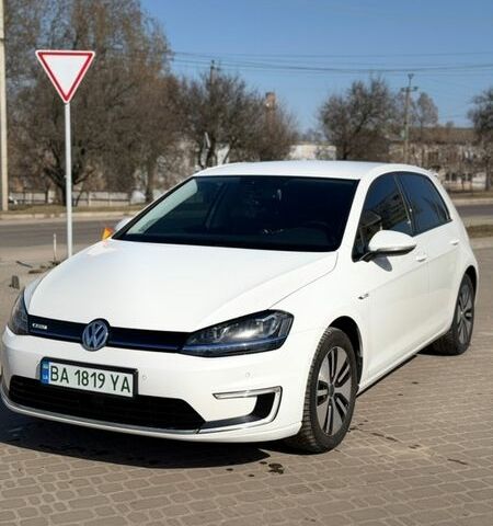 Белый Фольксваген e-Golf, объемом двигателя 0 л и пробегом 138 тыс. км за 9500 $, фото 7 на Automoto.ua