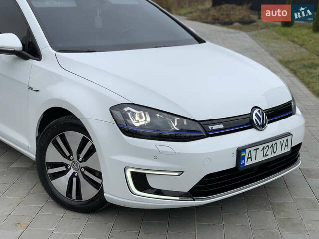 Білий Фольксваген e-Golf, об'ємом двигуна 0 л та пробігом 142 тис. км за 7999 $, фото 31 на Automoto.ua