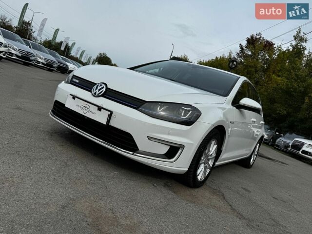 Белый Фольксваген e-Golf, объемом двигателя 0 л и пробегом 132 тыс. км за 8800 $, фото 1 на Automoto.ua