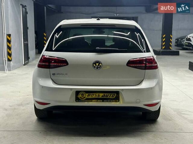 Білий Фольксваген e-Golf, об'ємом двигуна 0 л та пробігом 103 тис. км за 11800 $, фото 4 на Automoto.ua