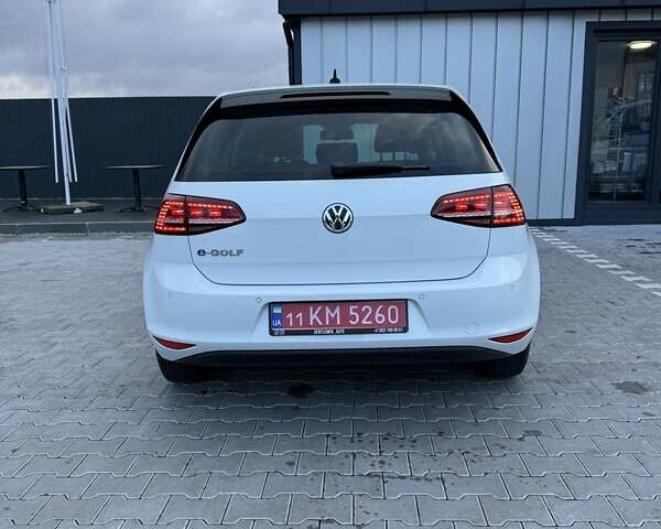 Білий Фольксваген e-Golf, об'ємом двигуна 0 л та пробігом 123 тис. км за 8500 $, фото 14 на Automoto.ua