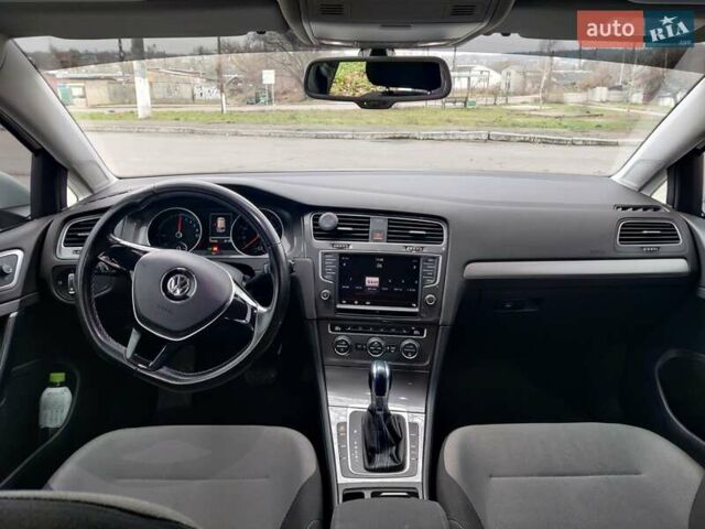 Белый Фольксваген e-Golf, объемом двигателя 0 л и пробегом 144 тыс. км за 8400 $, фото 4 на Automoto.ua